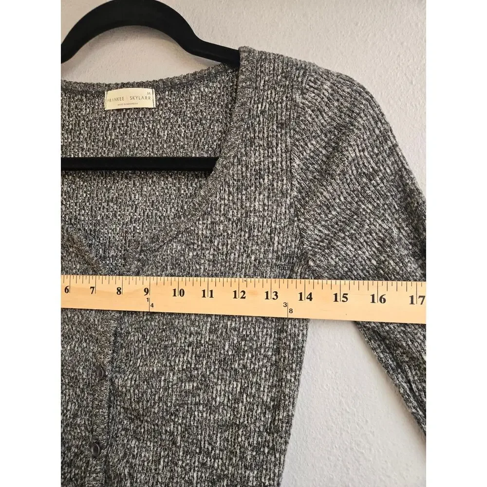 FRANKEE‎ & SKYLARR Gray Ribbed Knit Button Front Cardigan Medium